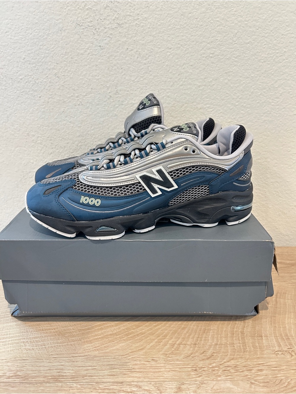 NIB New Balance Men's 1000 sneakers Blue Grey, Size 11.5M/13W, $150 Retail